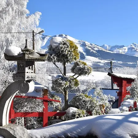 Feriehus Au Printemps Japonais, Petit Train De La Mure, Parc Des Ecrins Pierre-Chatel