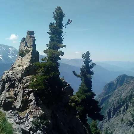 Feriehus Au Printemps Japonais, Petit Train De La Mure, Parc Des Ecrins *