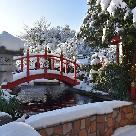 Au Printemps Japonais, Petit Train De La Mure, Parc Des Ecrins * Pierre-Chatel