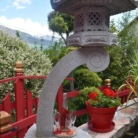 Au Printemps Japonais, Petit Train De La Mure, Parc Des Ecrins