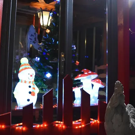 Holiday home Au Printemps Japonais, Petit Train De La Mure, Parc Des Ecrins *