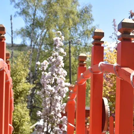 Au Printemps Japonais, Petit Train De La Mure, Parc Des Ecrins * Pierre-Chatel